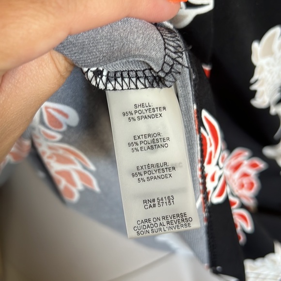 Calvin Klein floral black tank top sleeveless blouse, size XL womens - Picture 8 of 8